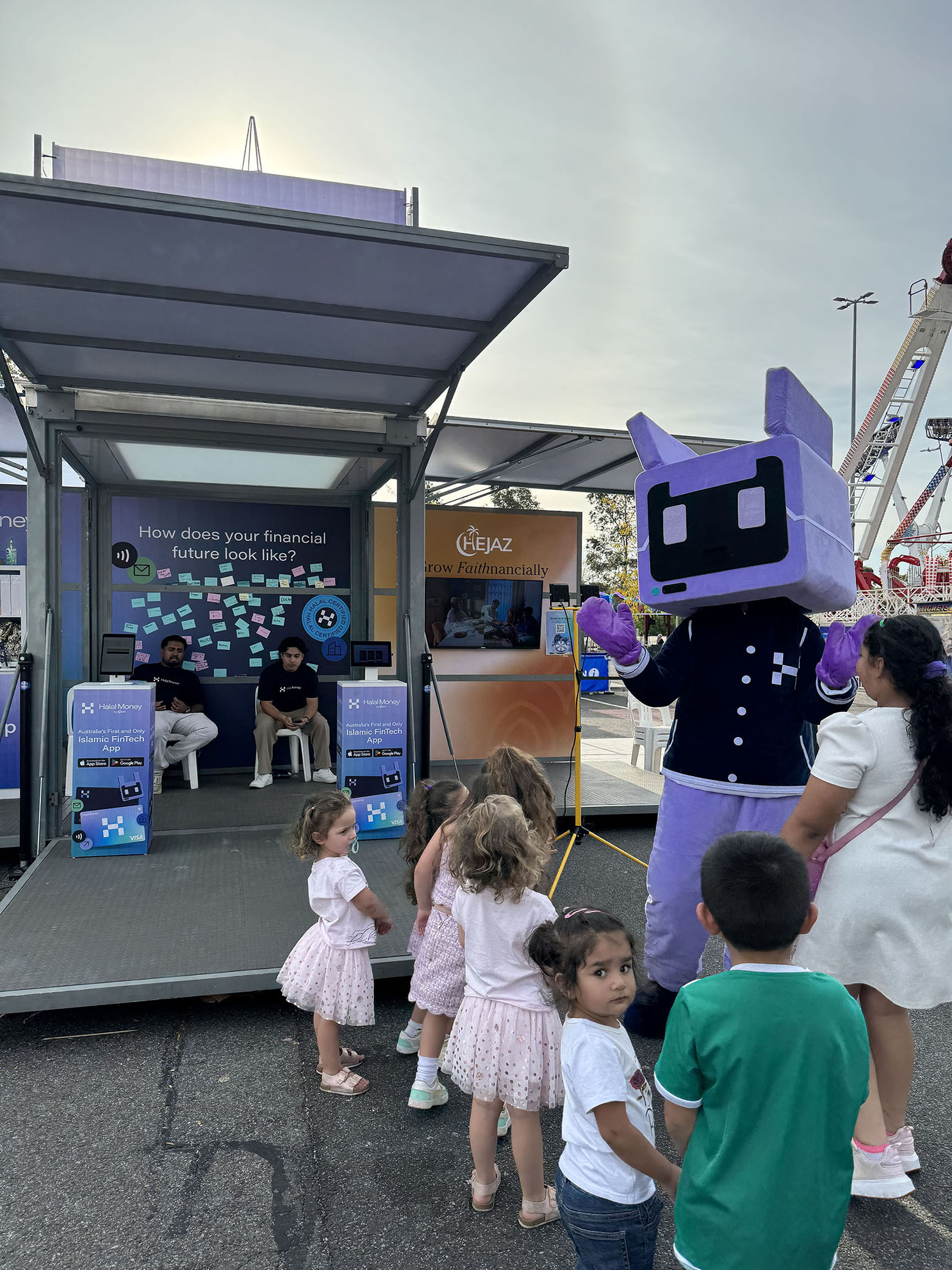 Halal-Money-at-The-Eid-Show-2025-(2).JPG